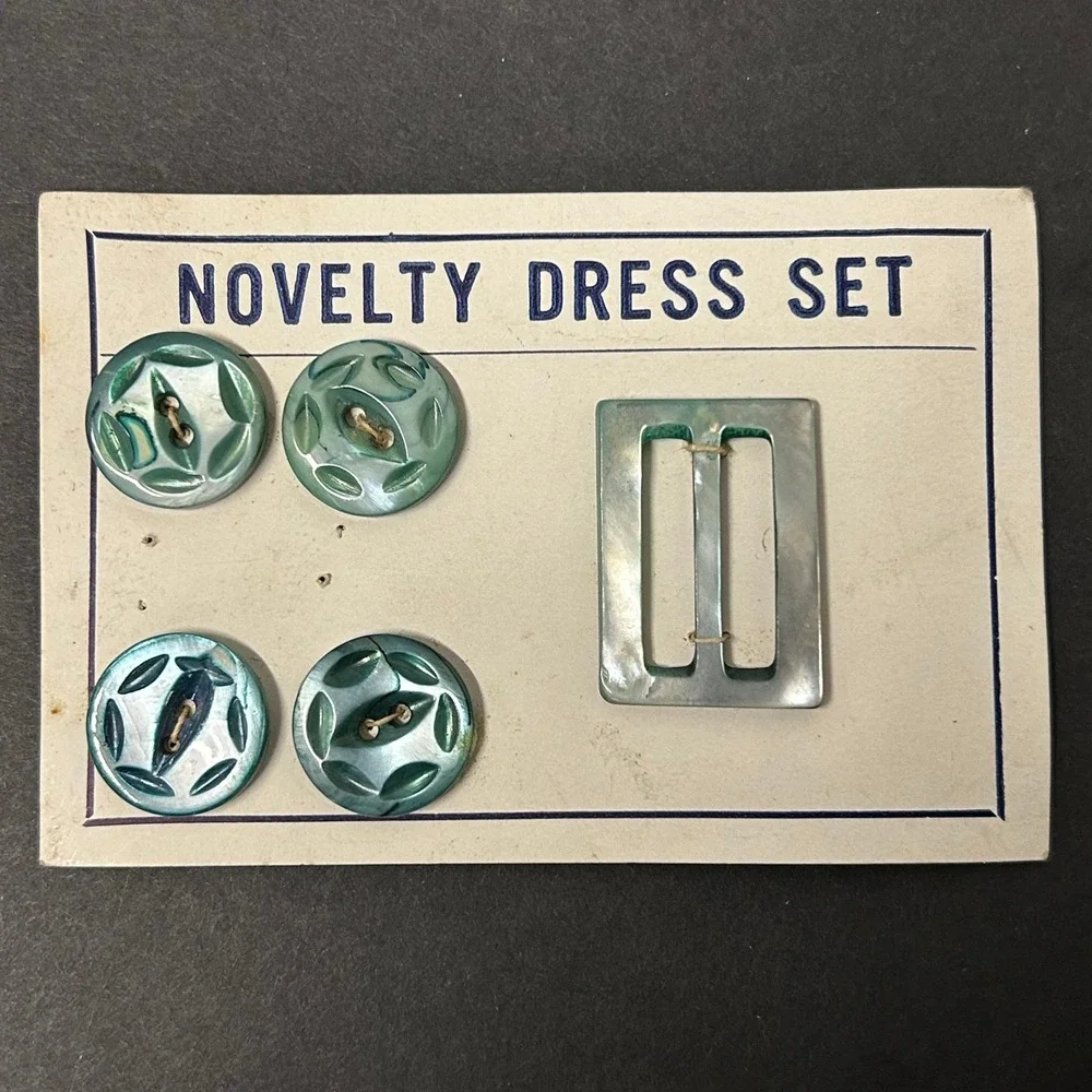 Vintage Novelty Dress Set Teal Shell Buttons and Buckle Set on Original Card